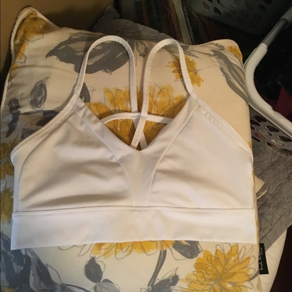Balance Athletica | White Sports Bra Small